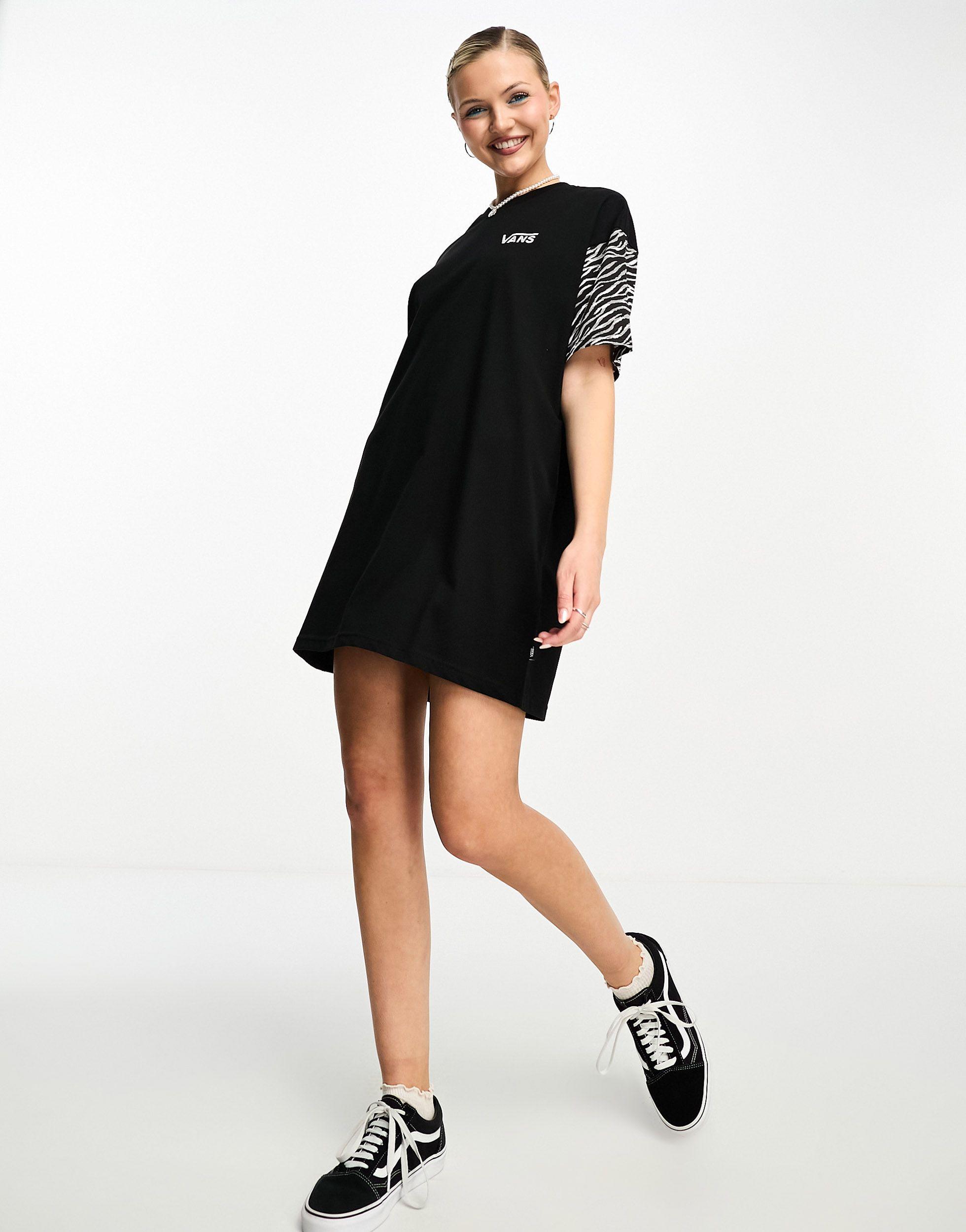 T shirt top dress and vans