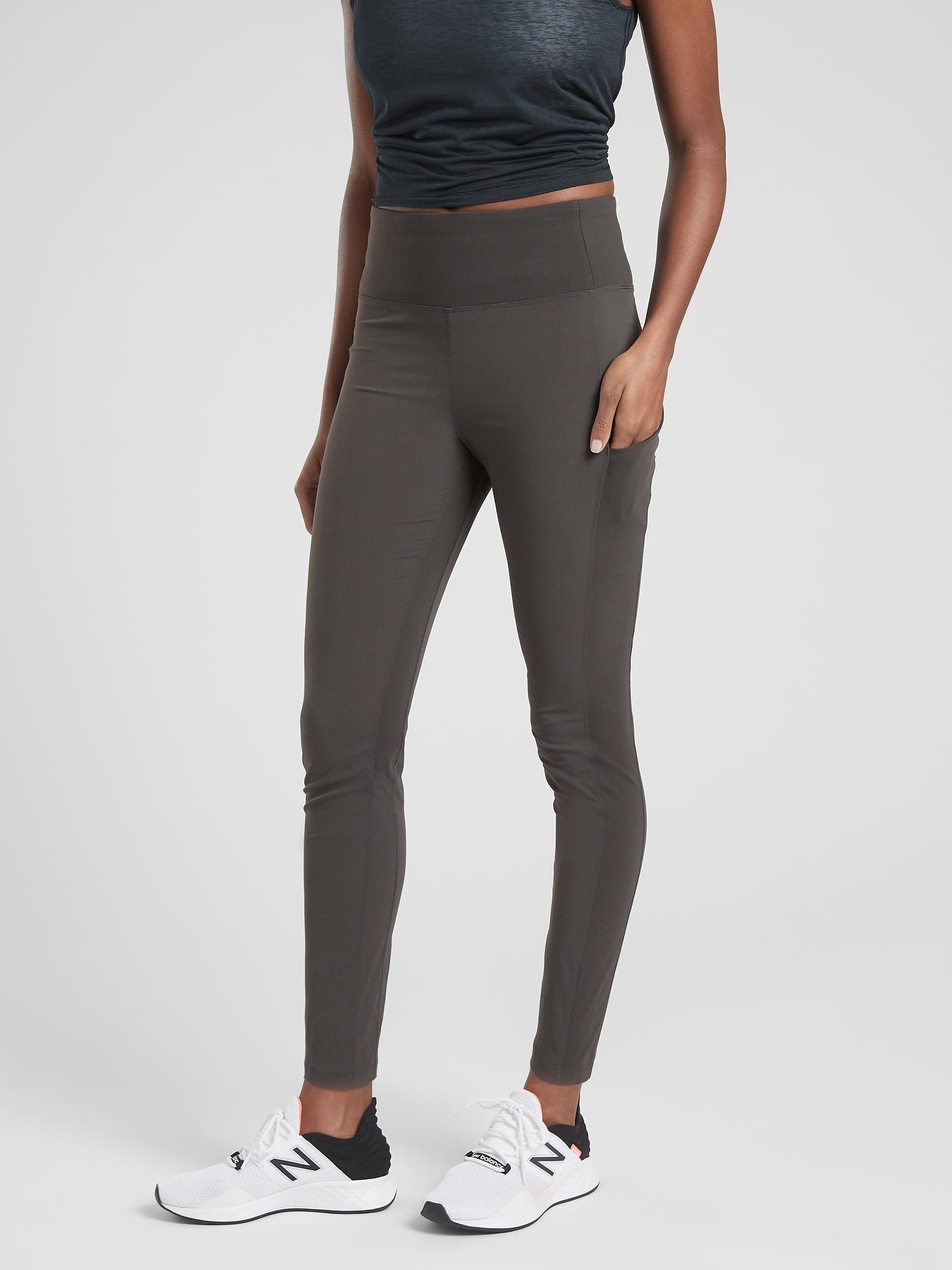 athleta trekkie hybrid crop