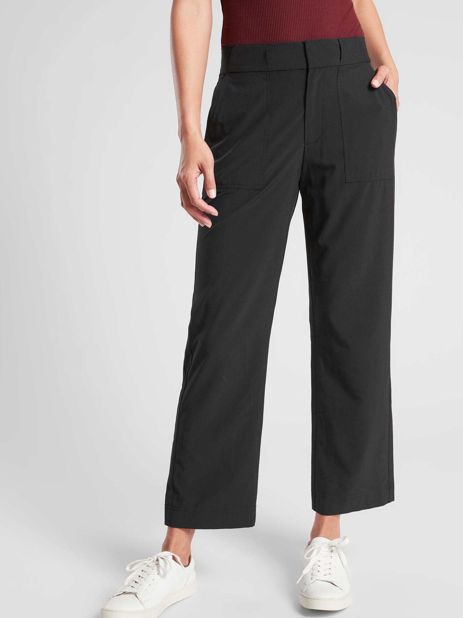 Athleta Synthetic Tribeca Utility Crop 
