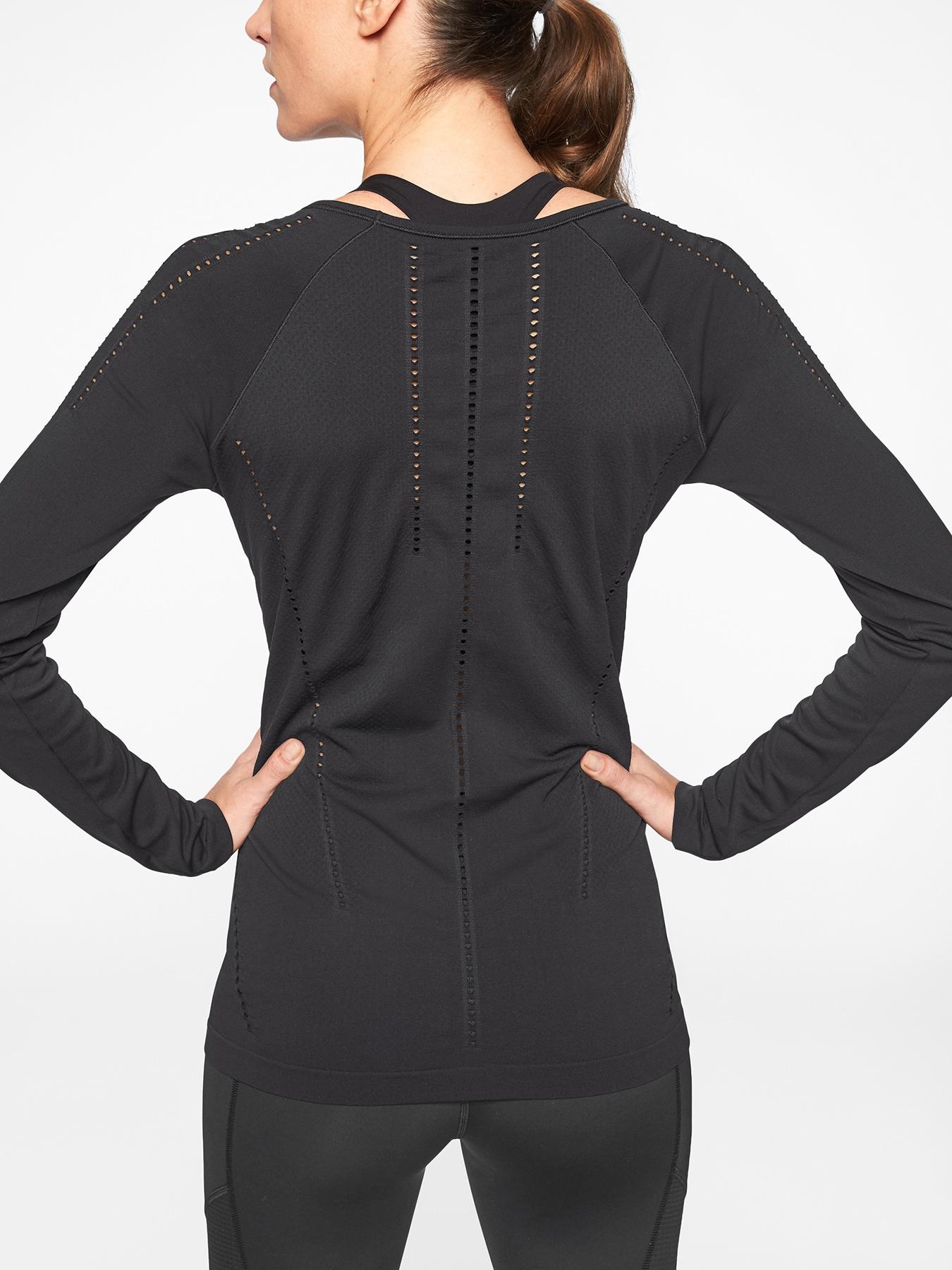 Athleta Synthetic Foothill Long Sleeve in Black - Lyst