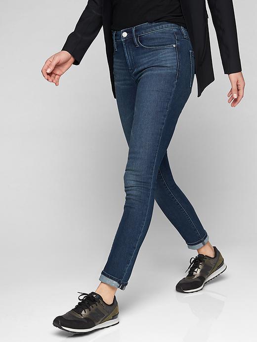 Athleta Cotton Sculptek Skinny Jean in 