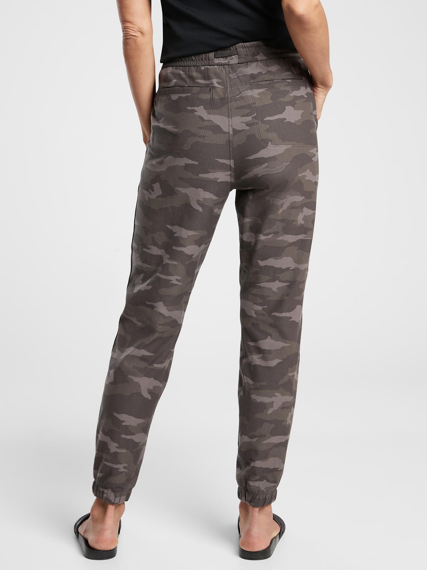 Athleta Camo Farallon Jogger | Lyst