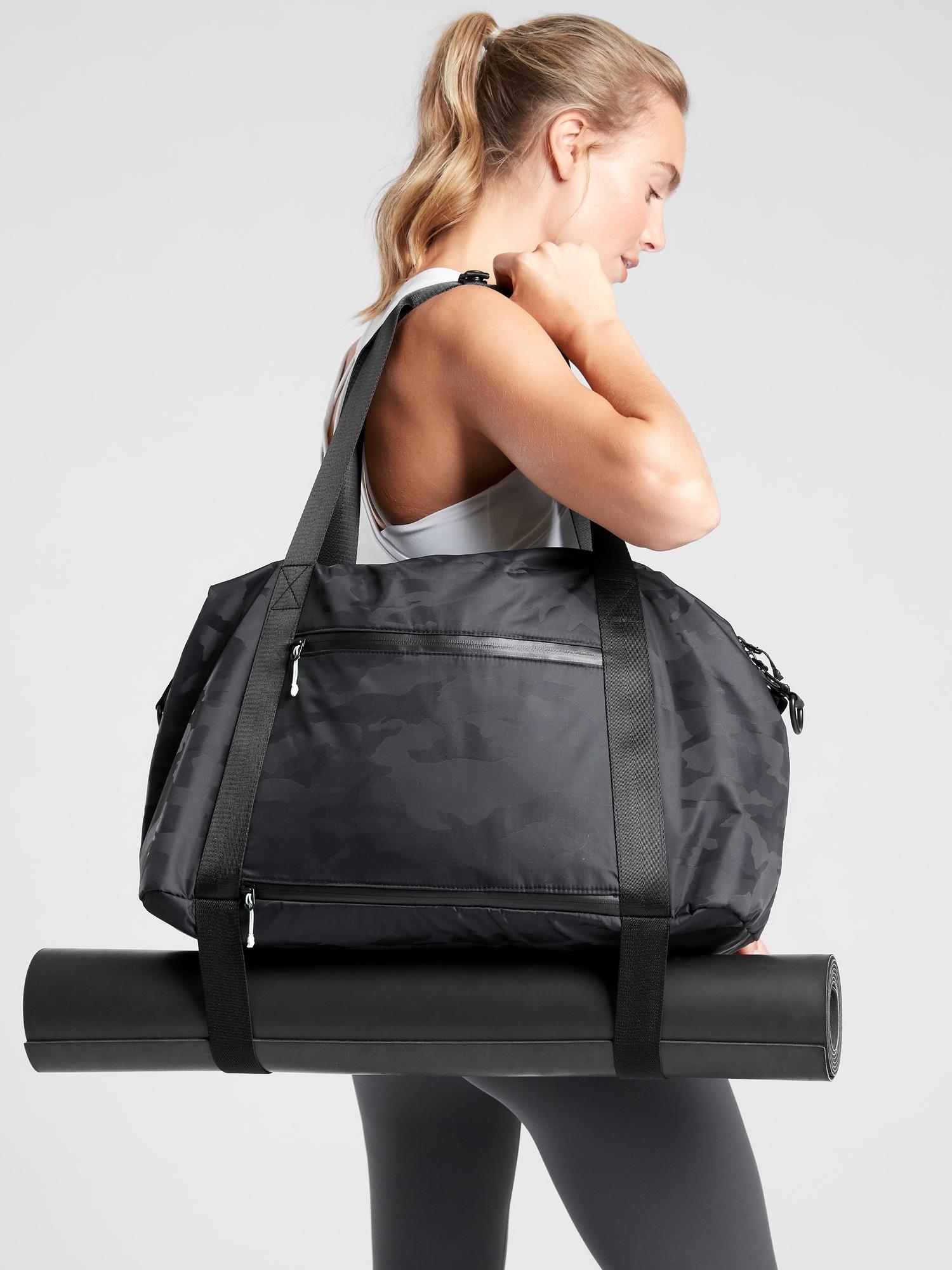 Athleta Kinetic Gym Duffle - starglobal.ru