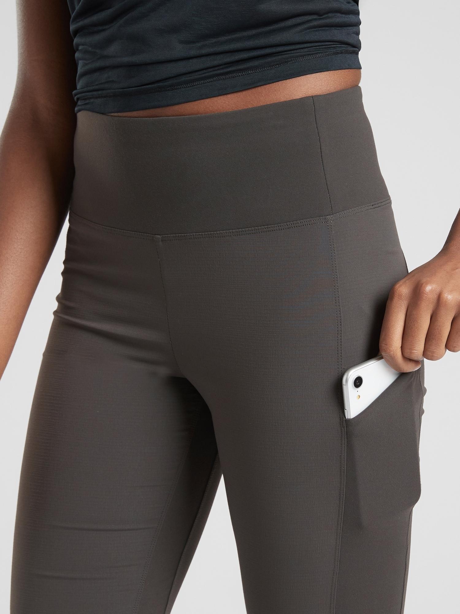 Athleta Synthetic Trekkie Hybrid Crop 