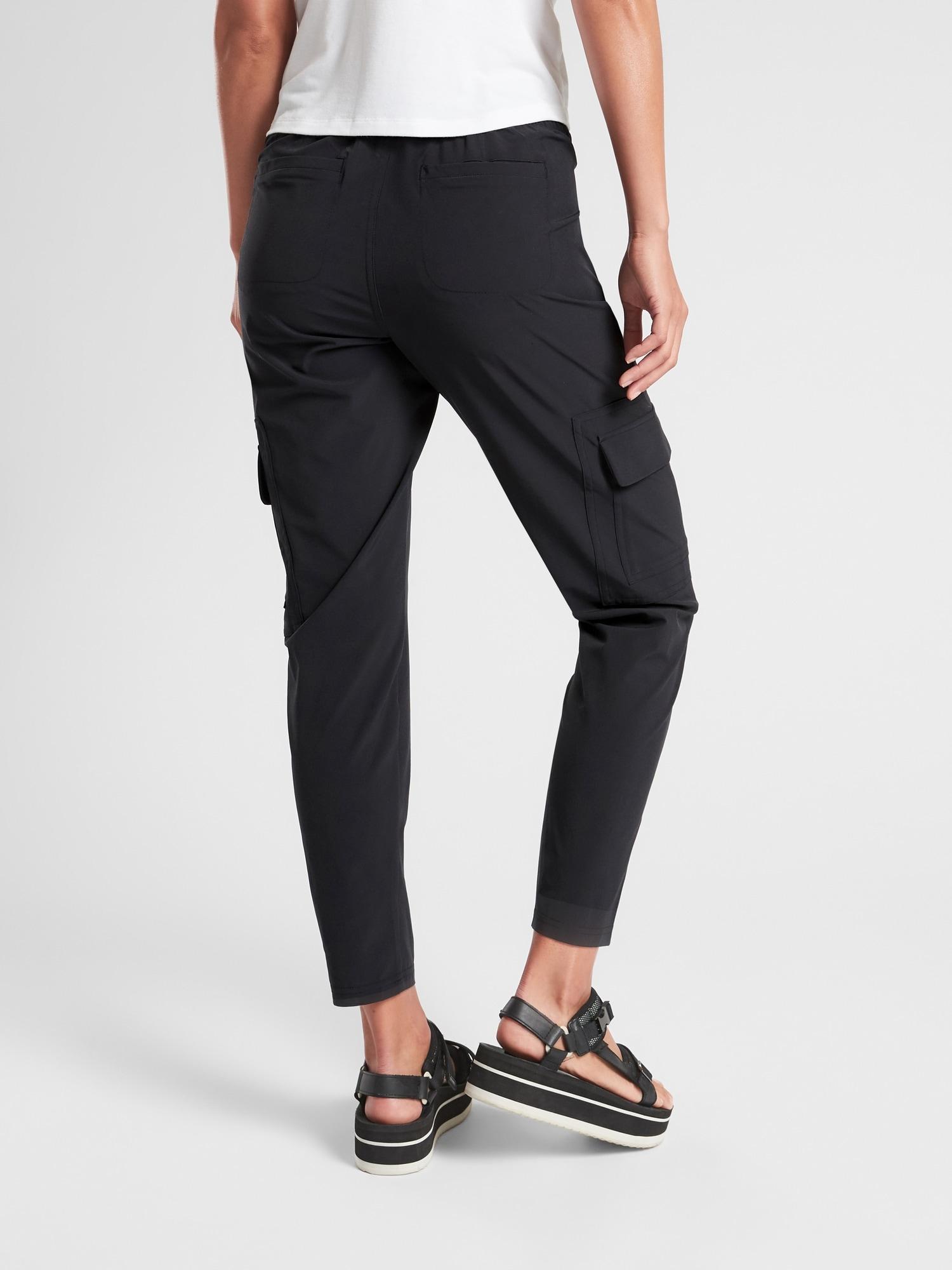Athleta Synthetic Chelsea Cargo Pant in Black - Lyst