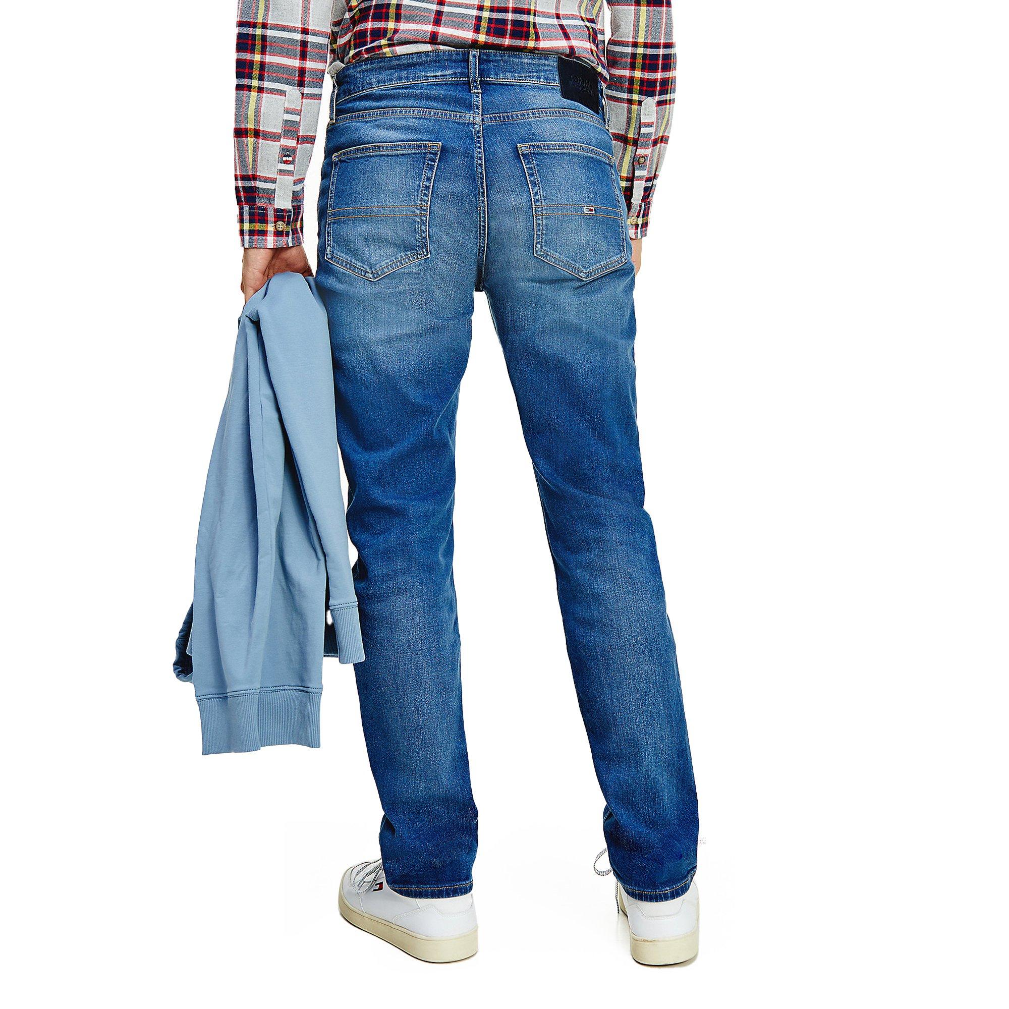 Tommy Hilfiger Denim Ryan Regular Straight Jeans Wilson Mid Blue Stretch  for Men - Save 31% | Lyst