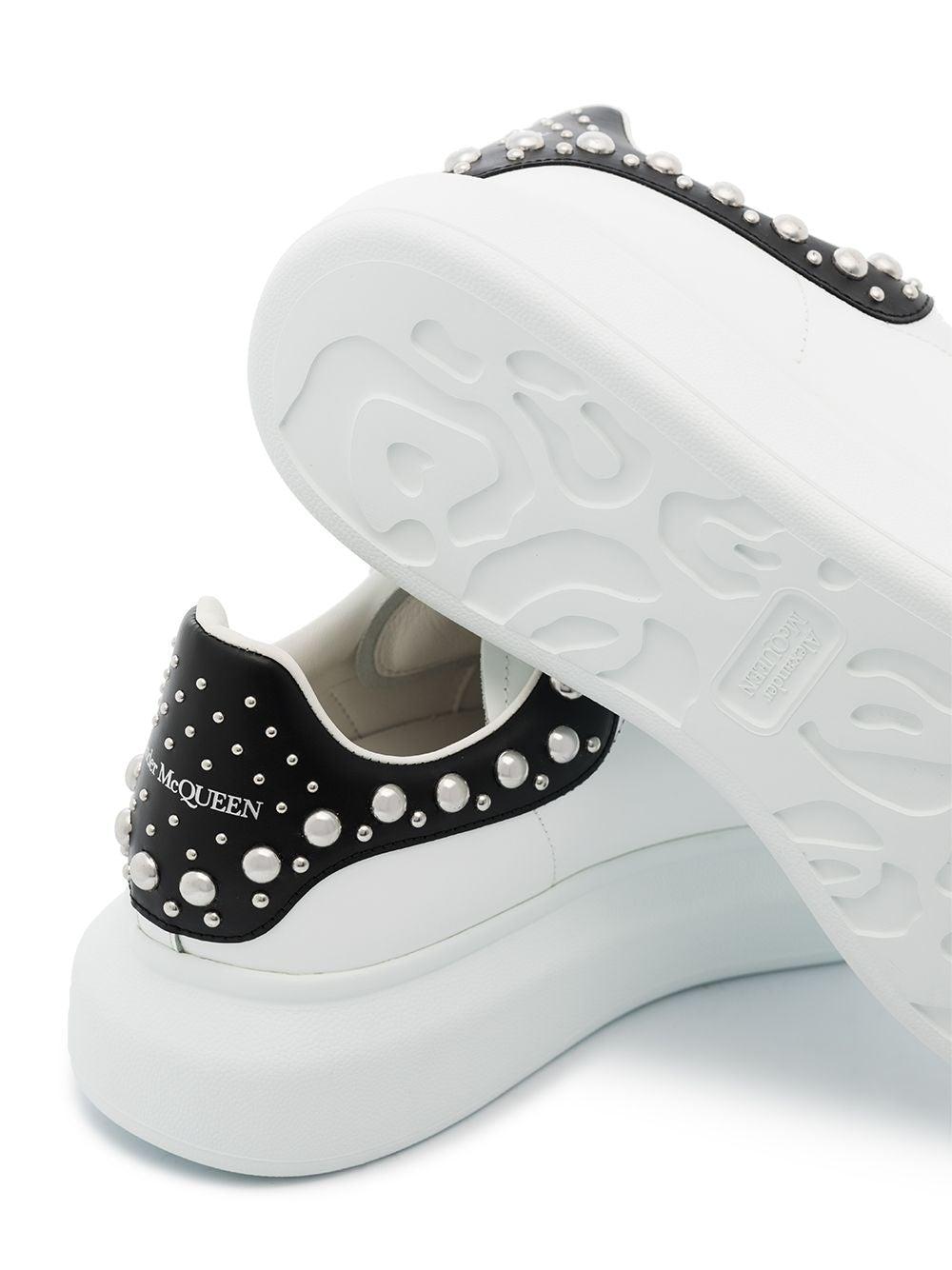 Alexander McQueen Oversized Pearl 