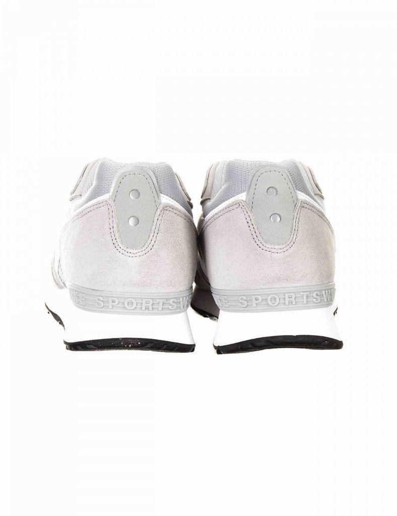 venture runner leather trainers