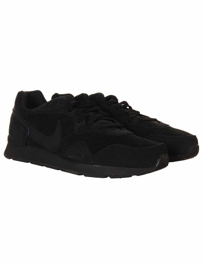 nike black venture runner
