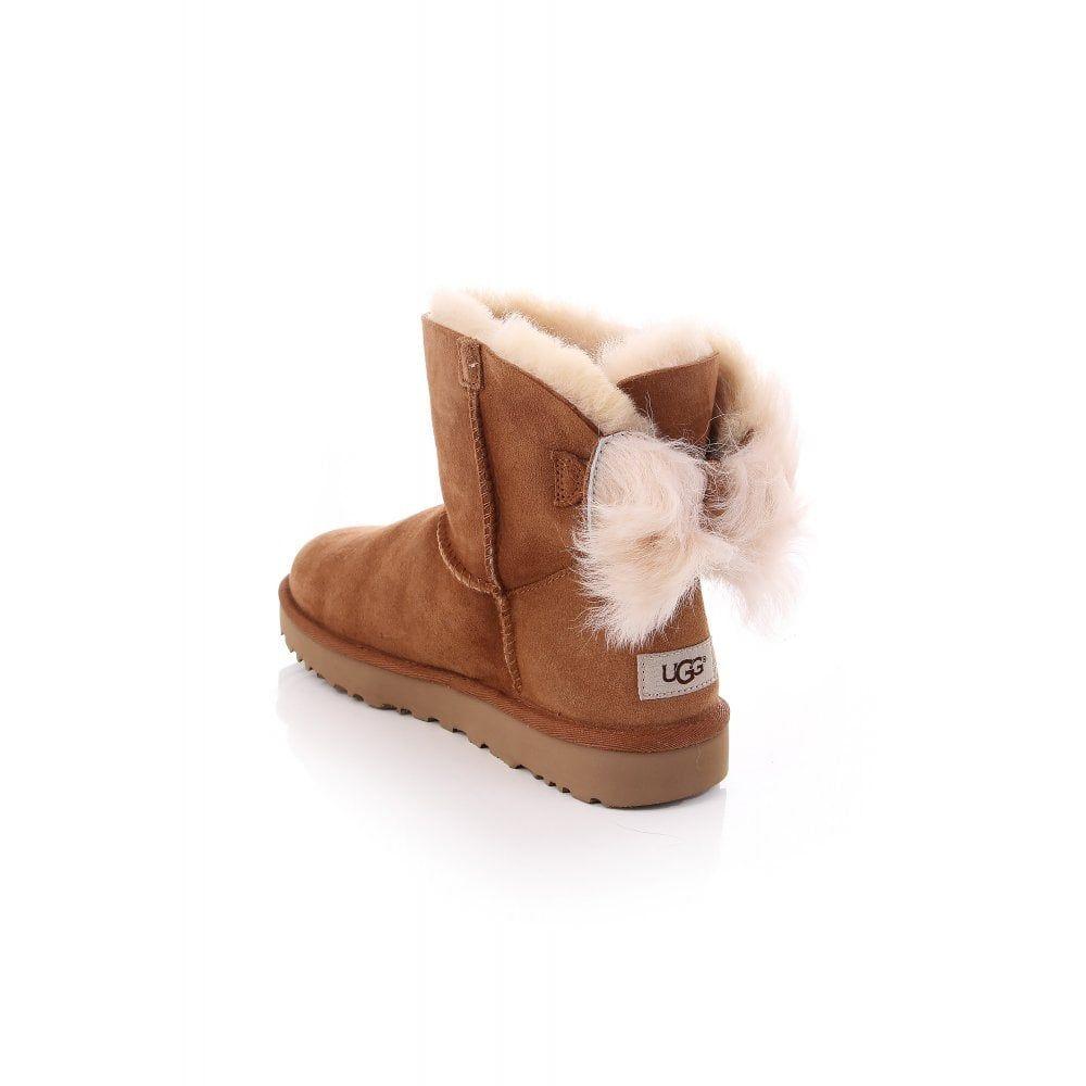 fluff bow ugg