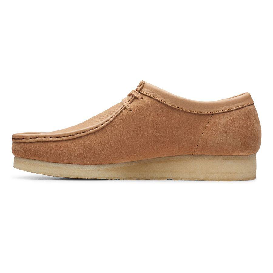 wallabee clarks brown