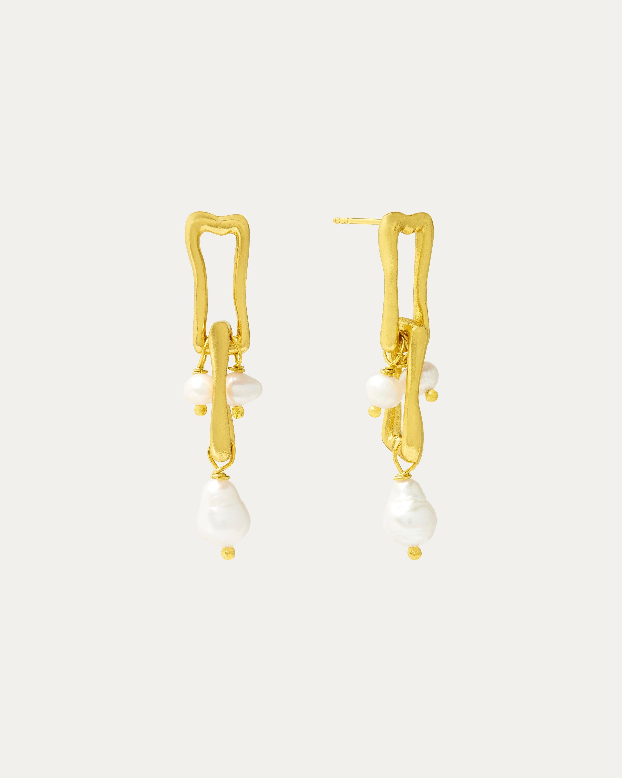 Ottoman Hands Iso Pearl Drop Stud Earrings in Silver (Metallic) Lyst UK