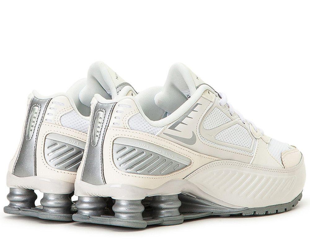 nike phantom sneakers womens