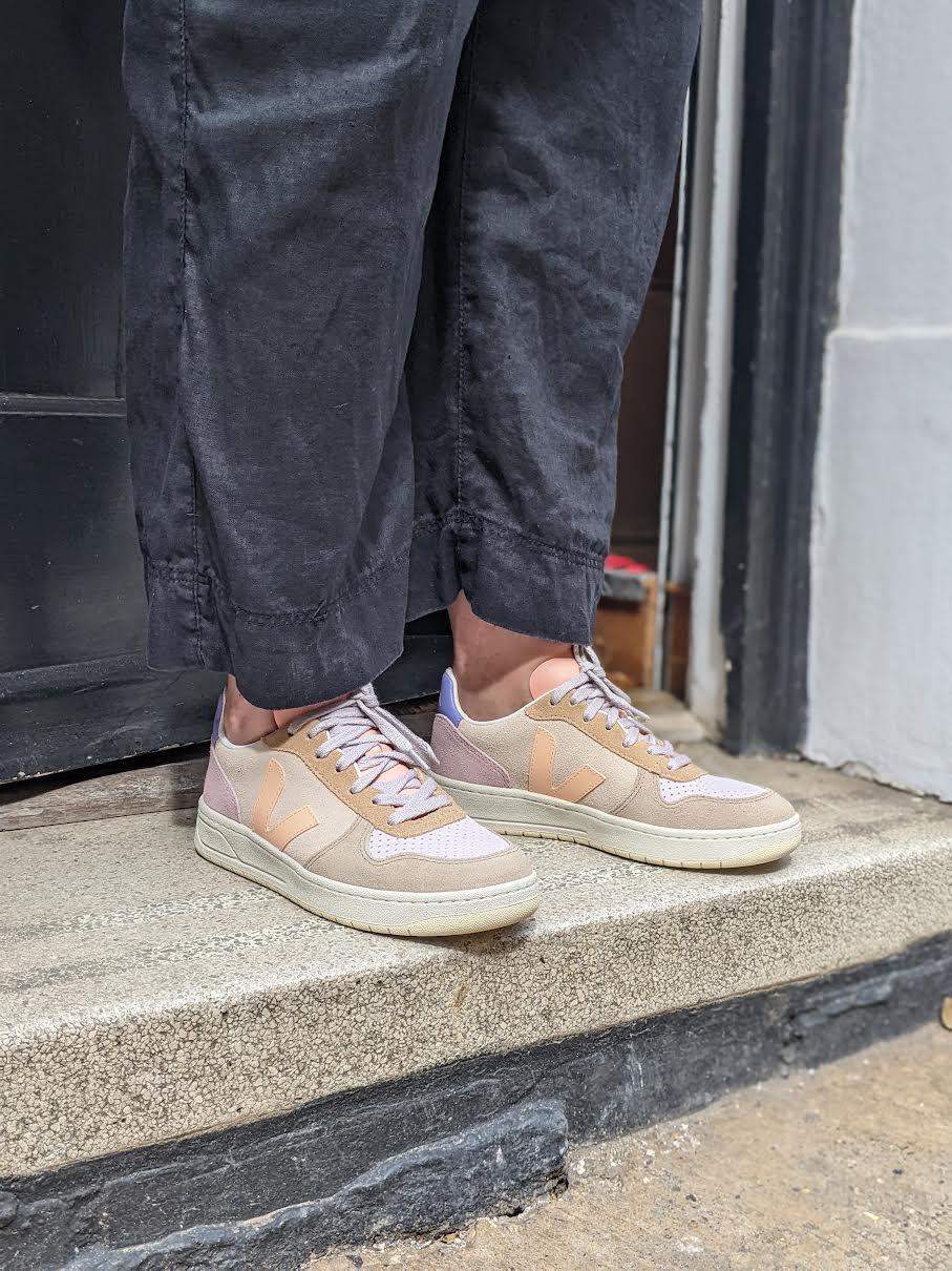 Veja V10 Multi-suede Peach Sneakers in Natural | Lyst