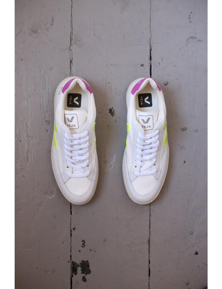 veja neon yellow