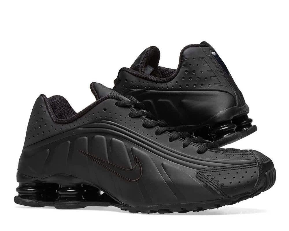 Nike Shox R4 Triple Black Sneakers - Lyst فوائد فيتامين سي