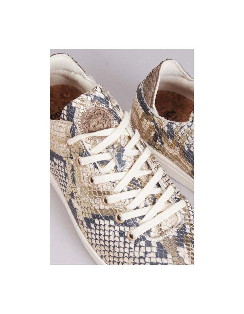 Woden Jane Metallic Snake Print Trainers Colour: Off White - Lyst