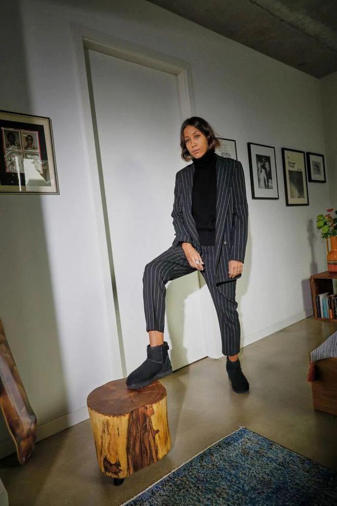 ugg classic mini ii boot black