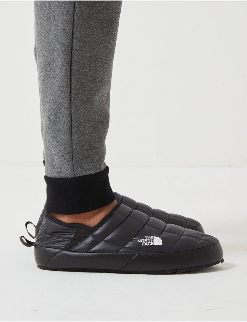 The North Face Fleece Thermoball Traction Mule V in Black - Lyst
