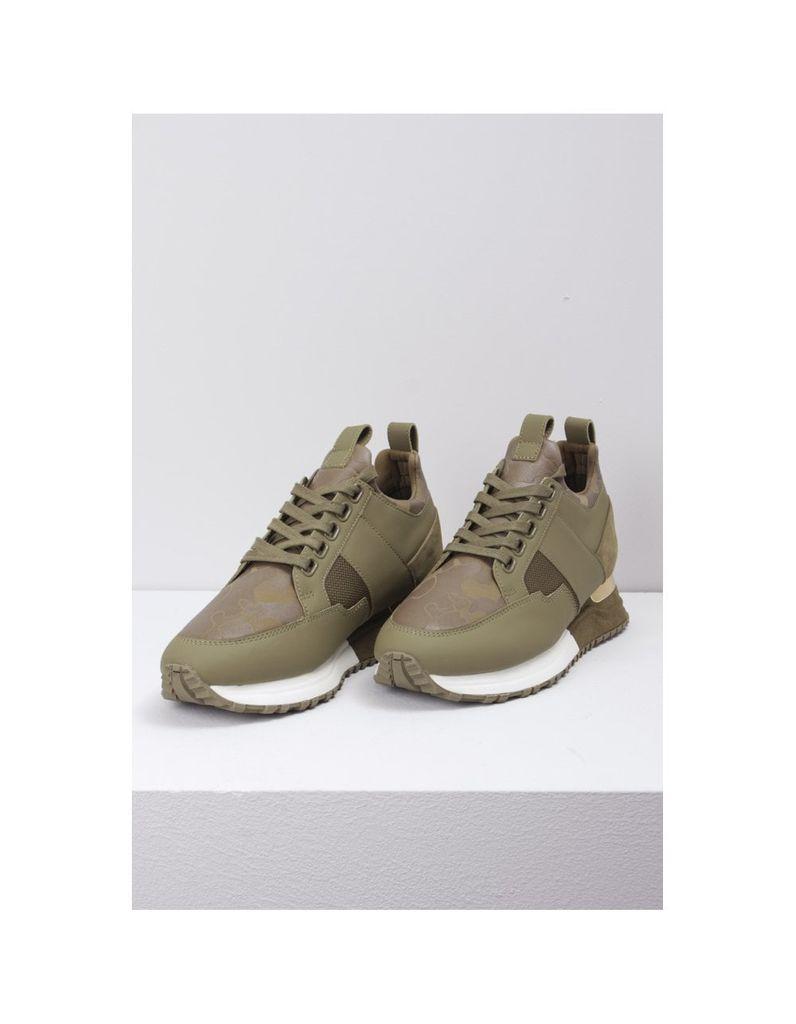 mallet croc trainers