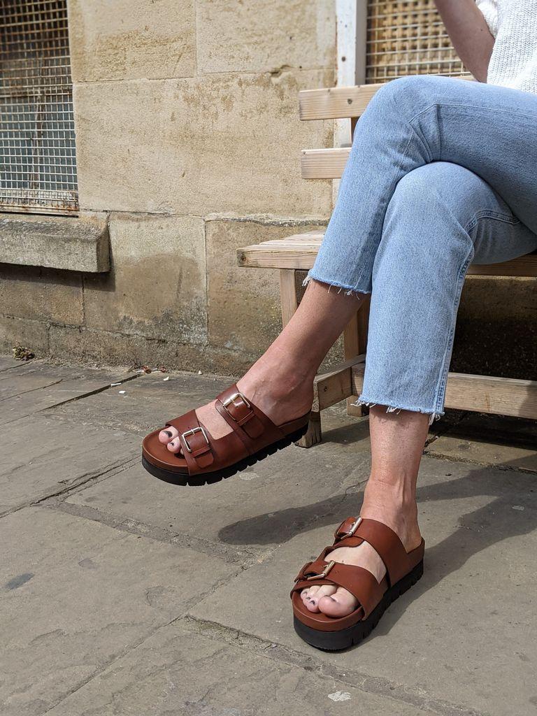 nike sandals smiley face