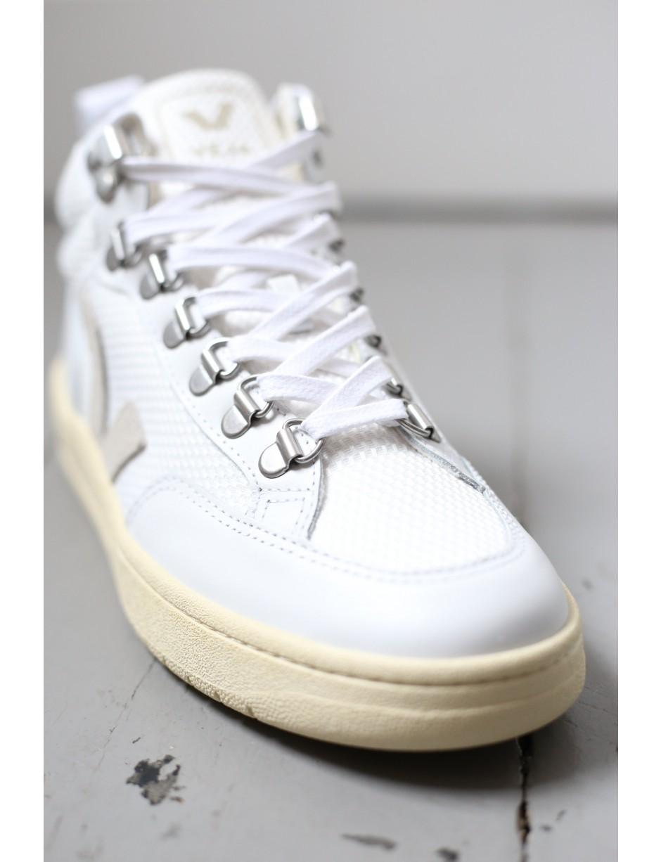 vejas all white sneakers