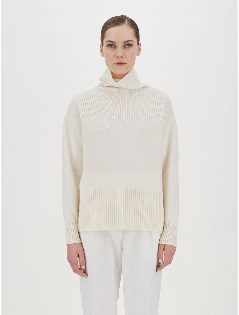 max sweaters