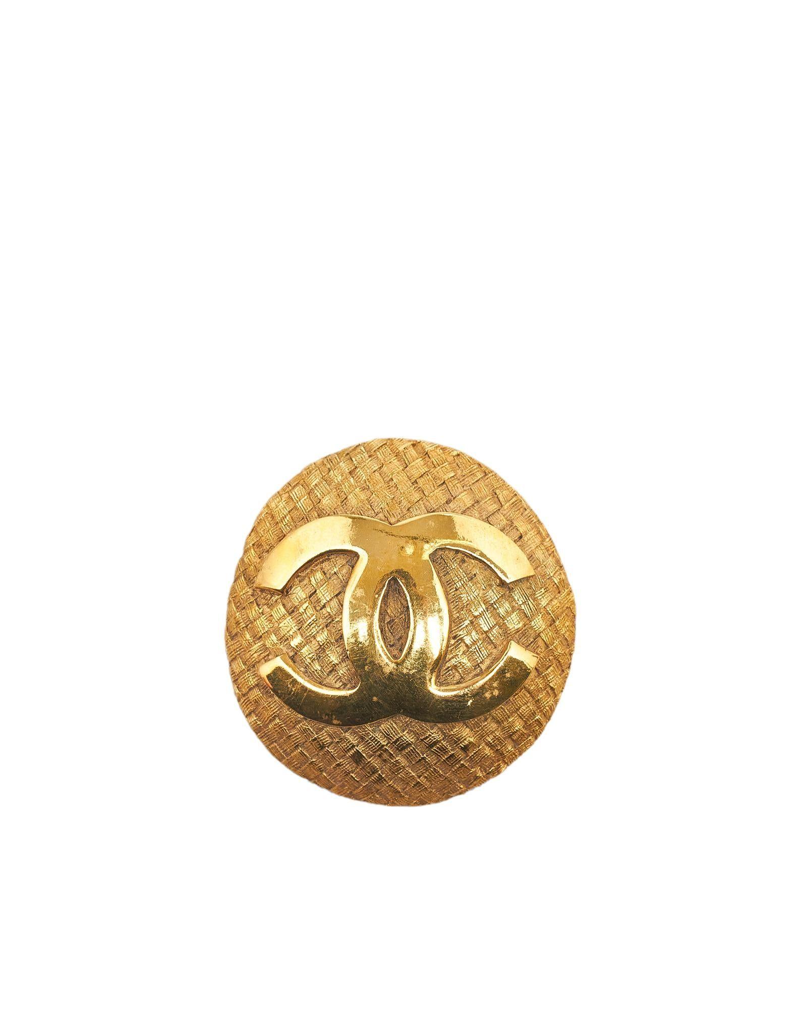 Chanel Metal Brooch With Back Pin Closure in Metallic