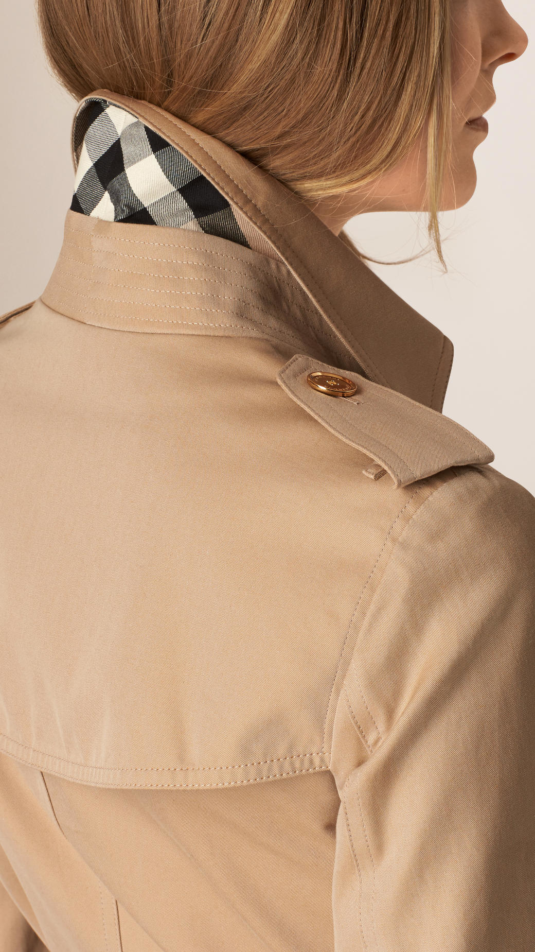 Burberry Metal Button Detail Cotton Gabardine Trench Coat in Honey  (Natural) | Lyst