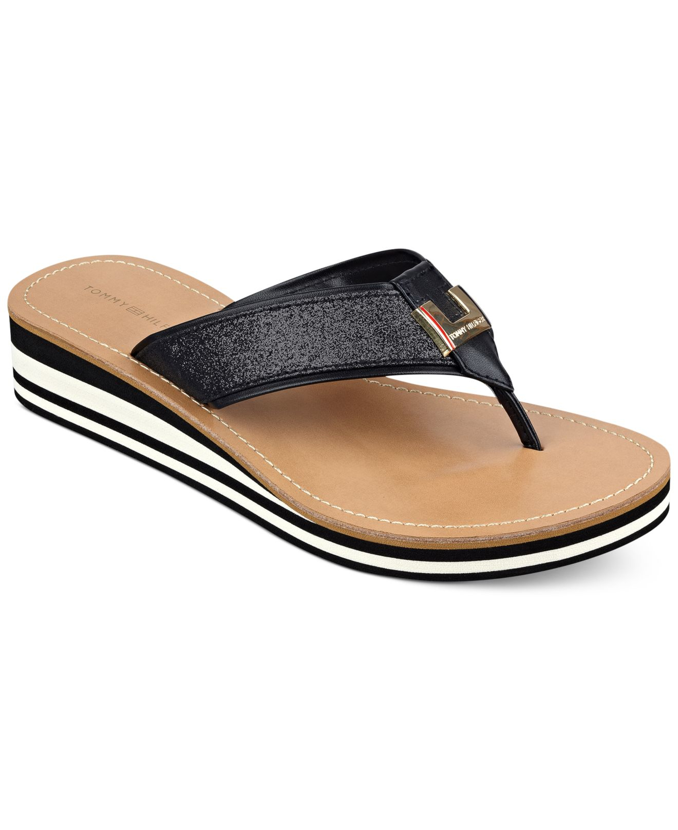 Lyst Tommy hilfiger Roesia Flip Flops in Black