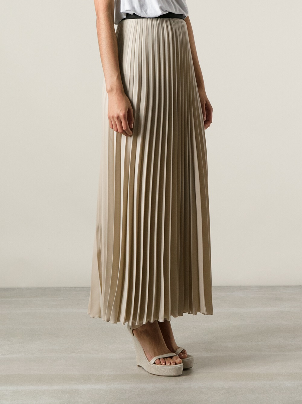 P.A.R.O.S.H. Long Pleated Skirt in Natural Lyst