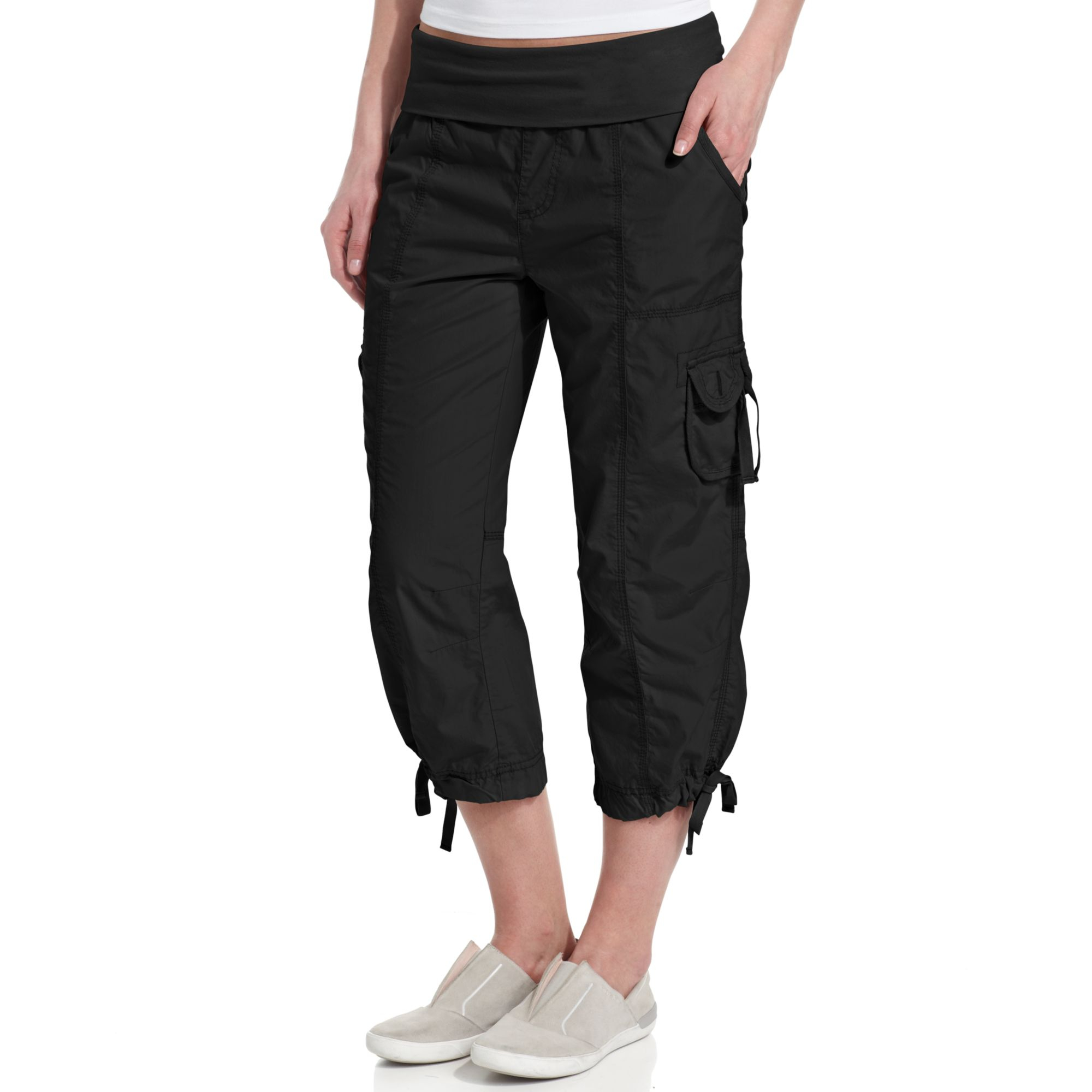 Calvin Klein Performance Cropped Capri Pants in Black | Lyst