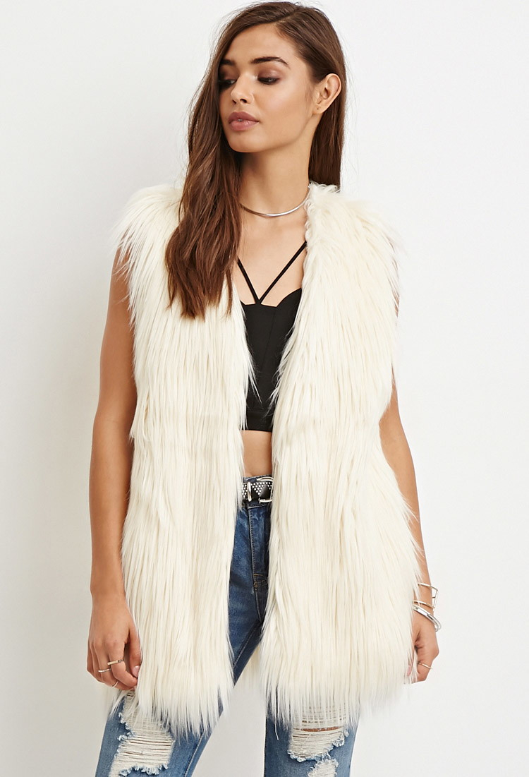 Forever 21 Synthetic Faux Fur Vest in Cream (Natural) - Lyst