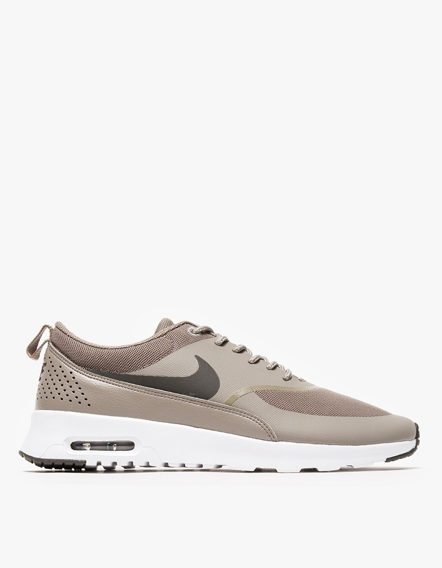 nike thea max
