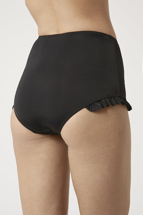 Black high waisted bikini pants High waisted jeans for women are a modern revamp of the classic 90’s fashion trend. Enjoy this high-rise look in a variety of washes and fits guaranteed to give you that look-amazing feeling. Accentuating your waist and hips, high waisted jeans flatter your figure with a naturally sexy, snug fit.