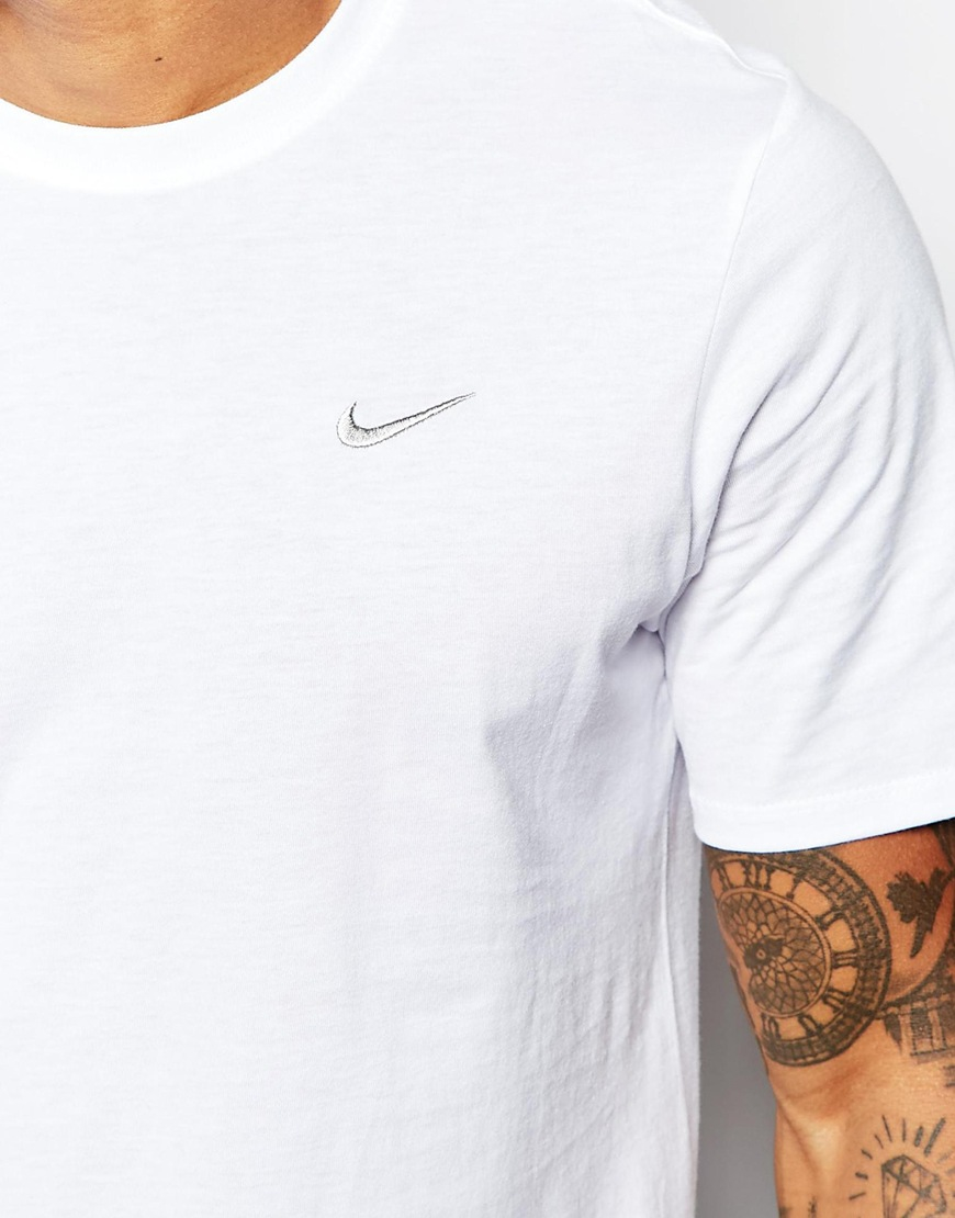 Nike T-shirt With Embroidered Swoosh in White for Men | Lyst UK