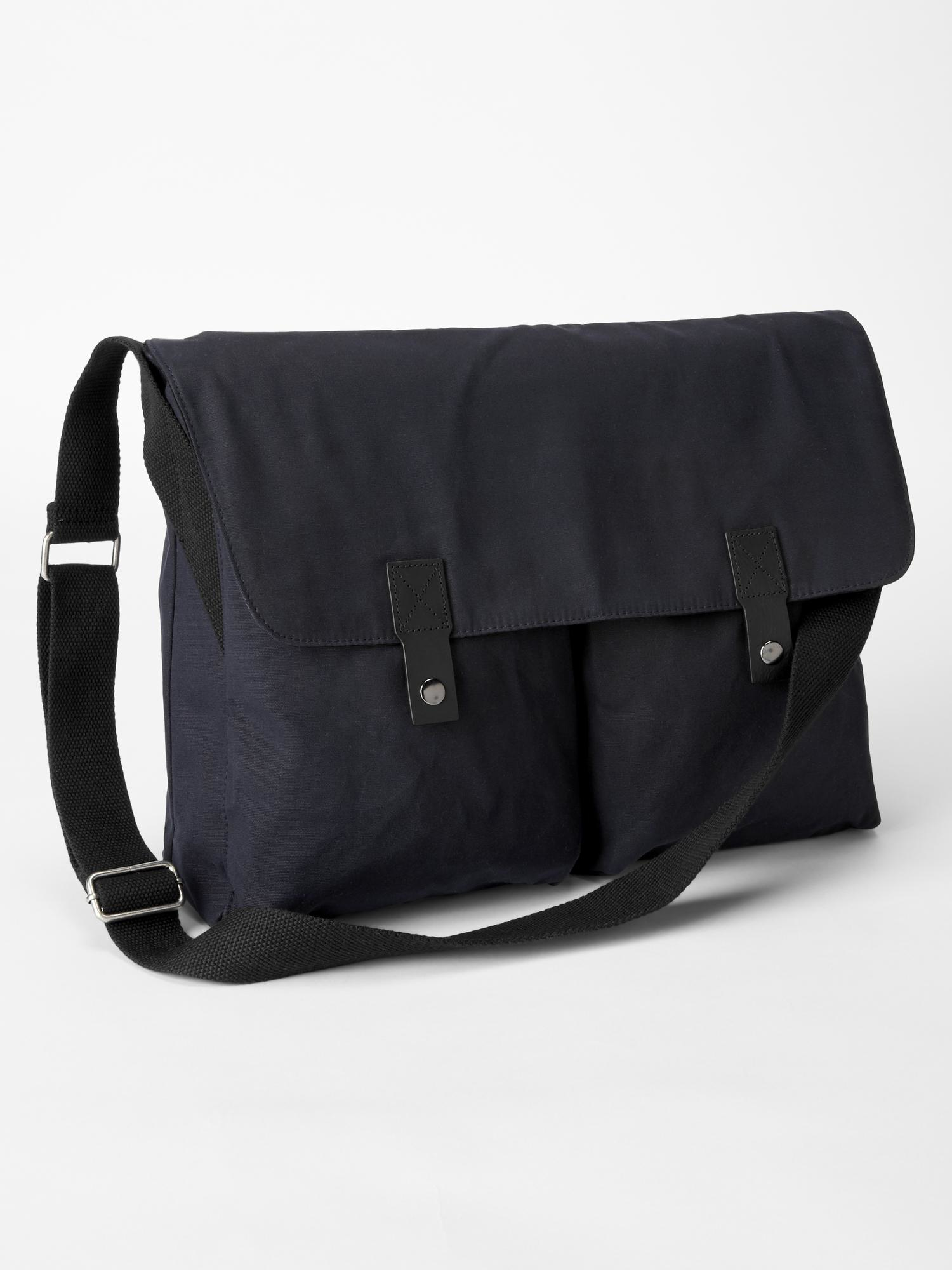 Gap Waxed Canvas Messenger Bag in Black for Men (moonless night) Lyst