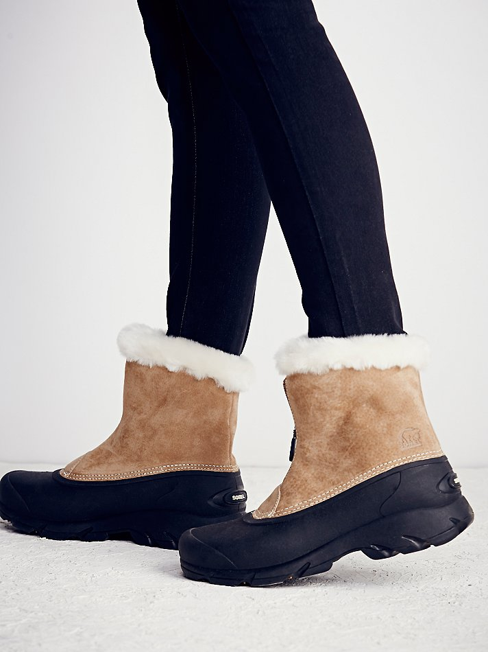 sorel snow angel lace