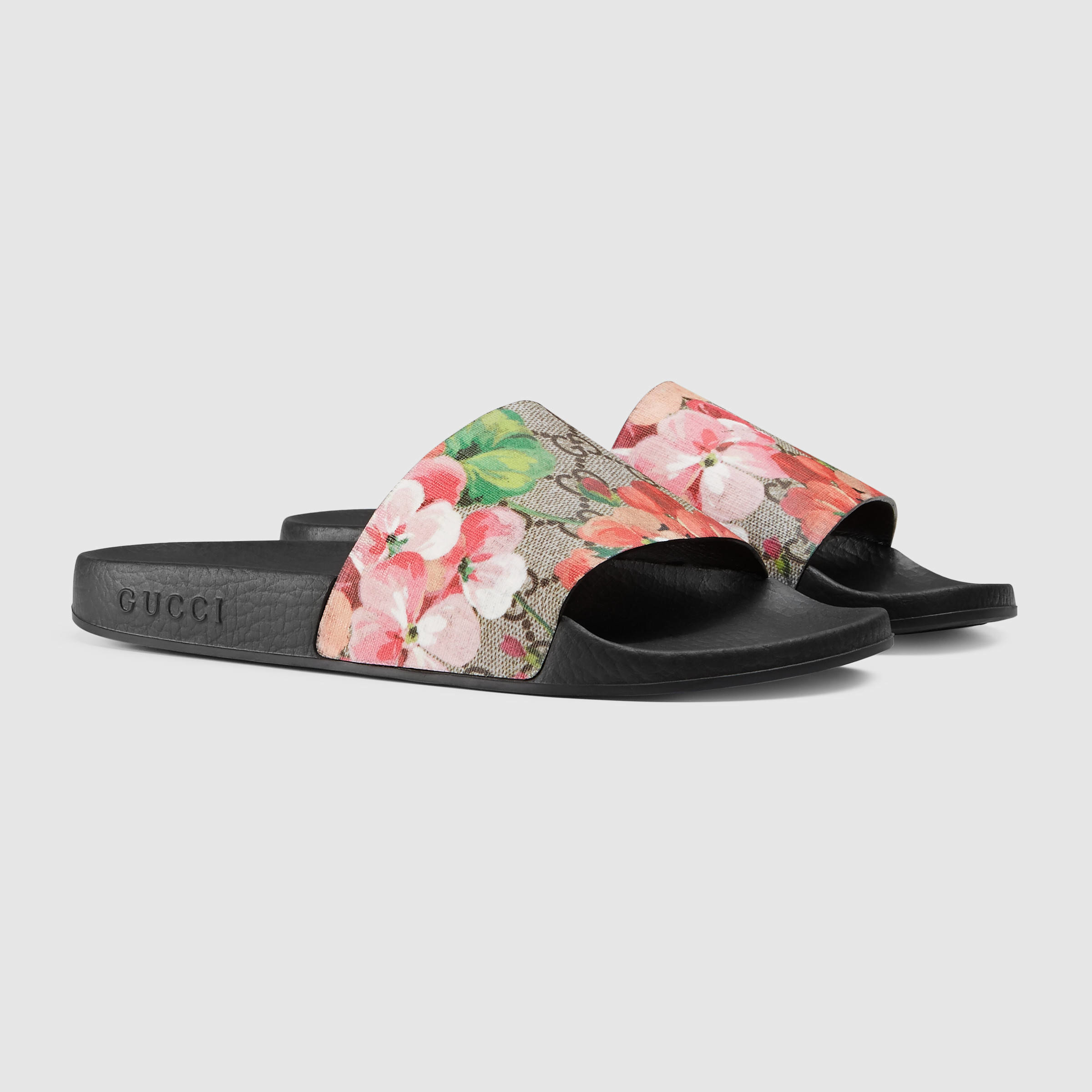 Gucci Blooms Supreme Canvas Slides in Pink - Save 4% | Lyst