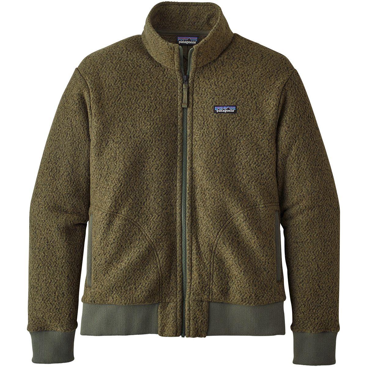 green patagonia sweatshirt