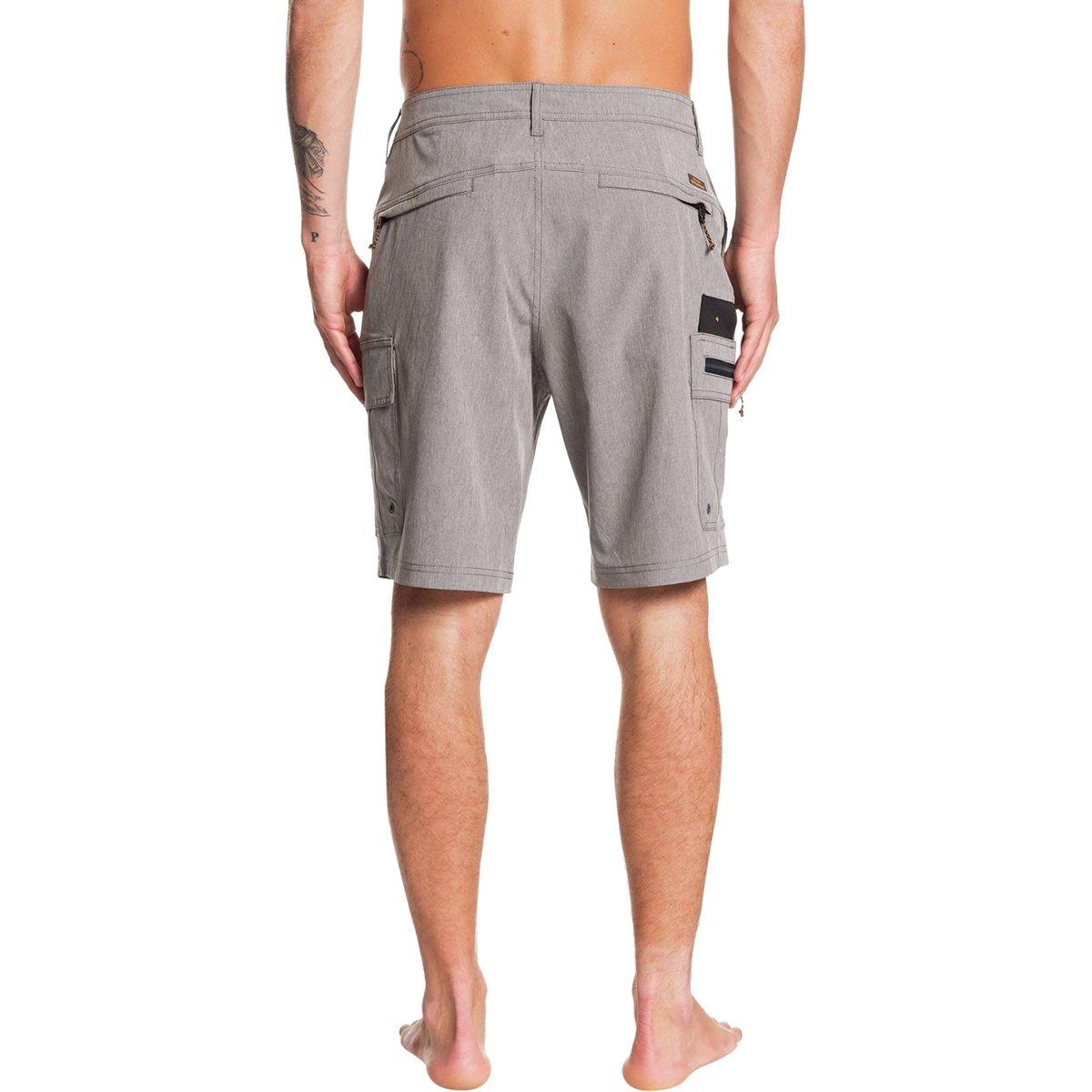 Quiksilver Synthetic Skipper Amphibian 20in Short in Charcoal Gray