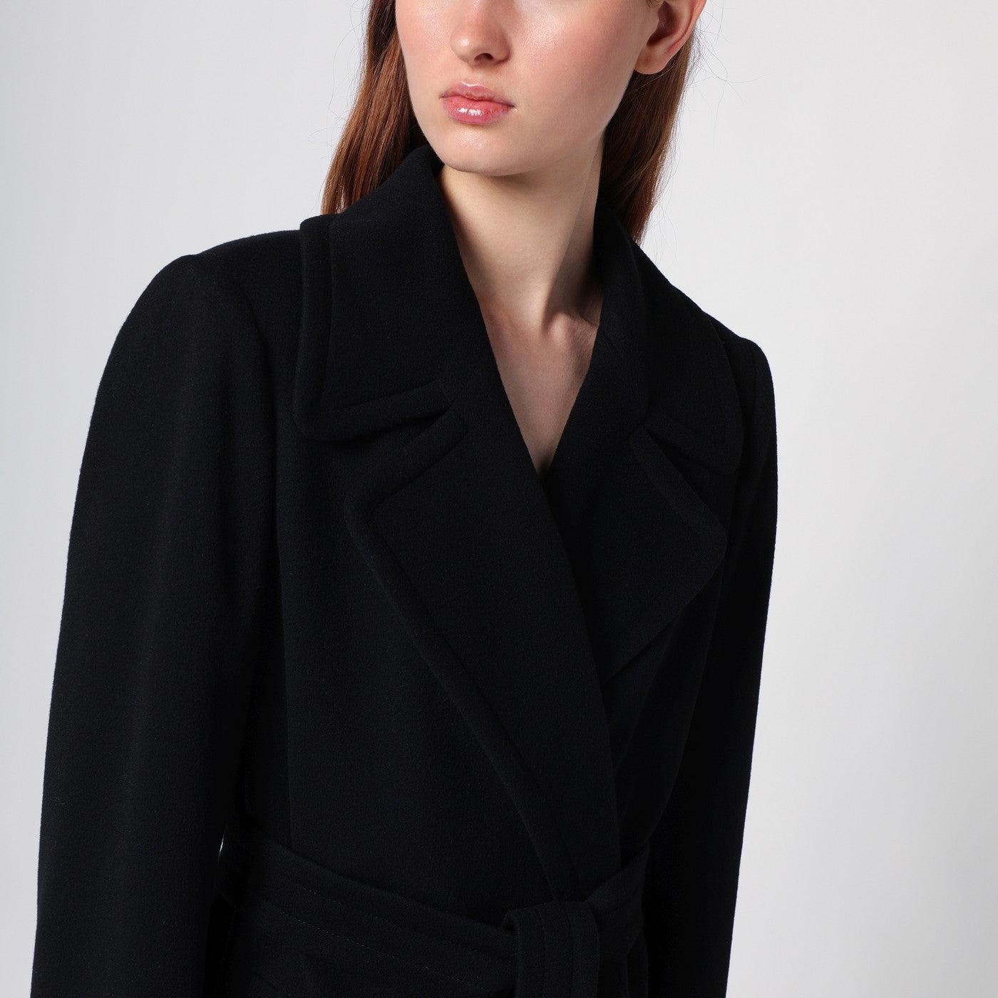 Black coat dressing 2025
