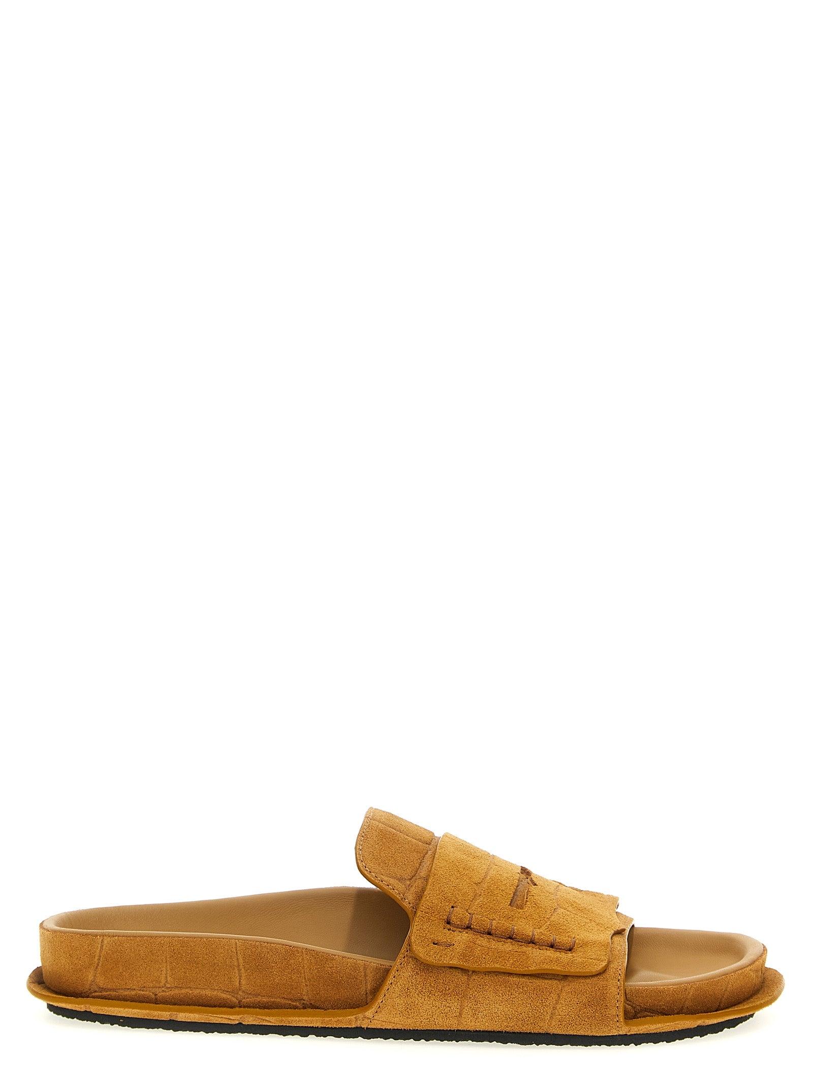 シューズ・サンダルその他 JACQUEMUS Woman Flat sandals Camel 243FO1604355 830 Shoes - Women - JACQUEMUS | Official website