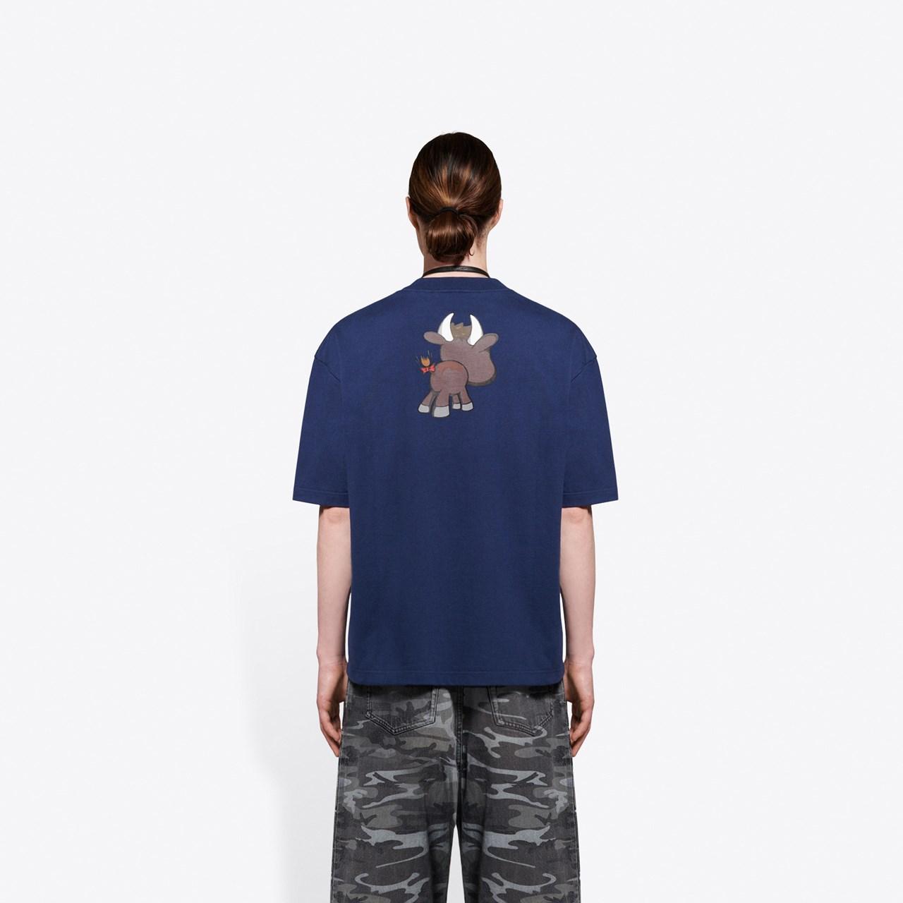 Little Ox Medium Fit T-shirt in Navy 