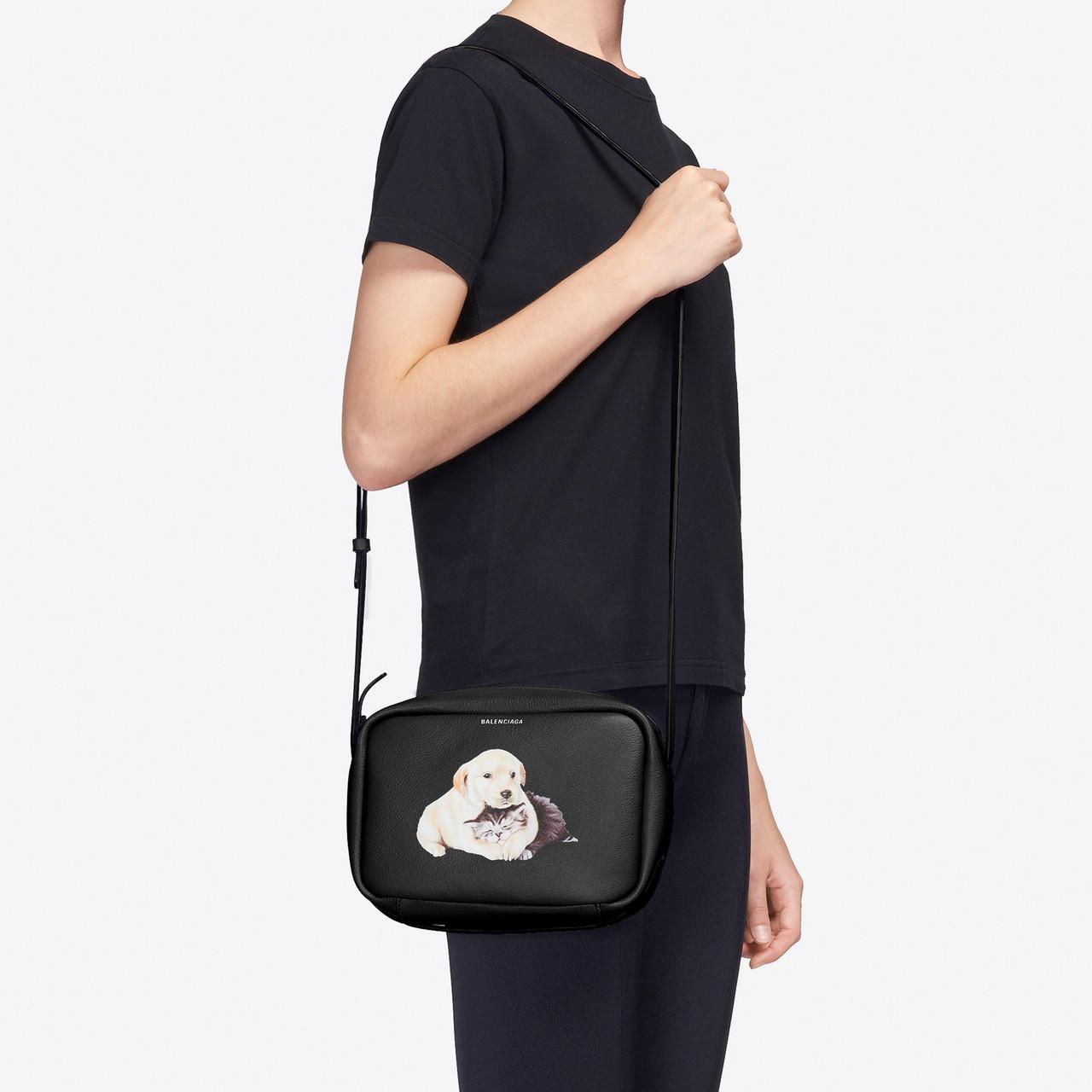 Balenciaga Puppy And Kitten Everyday Camera Bag S in Black | Lyst