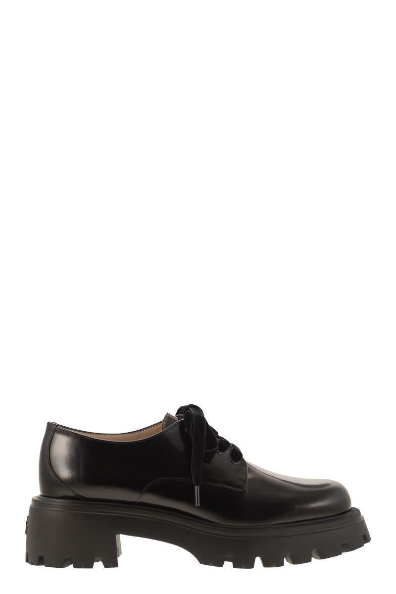 Stuart Weitzman ワニ革ローファー US7/EU37.5