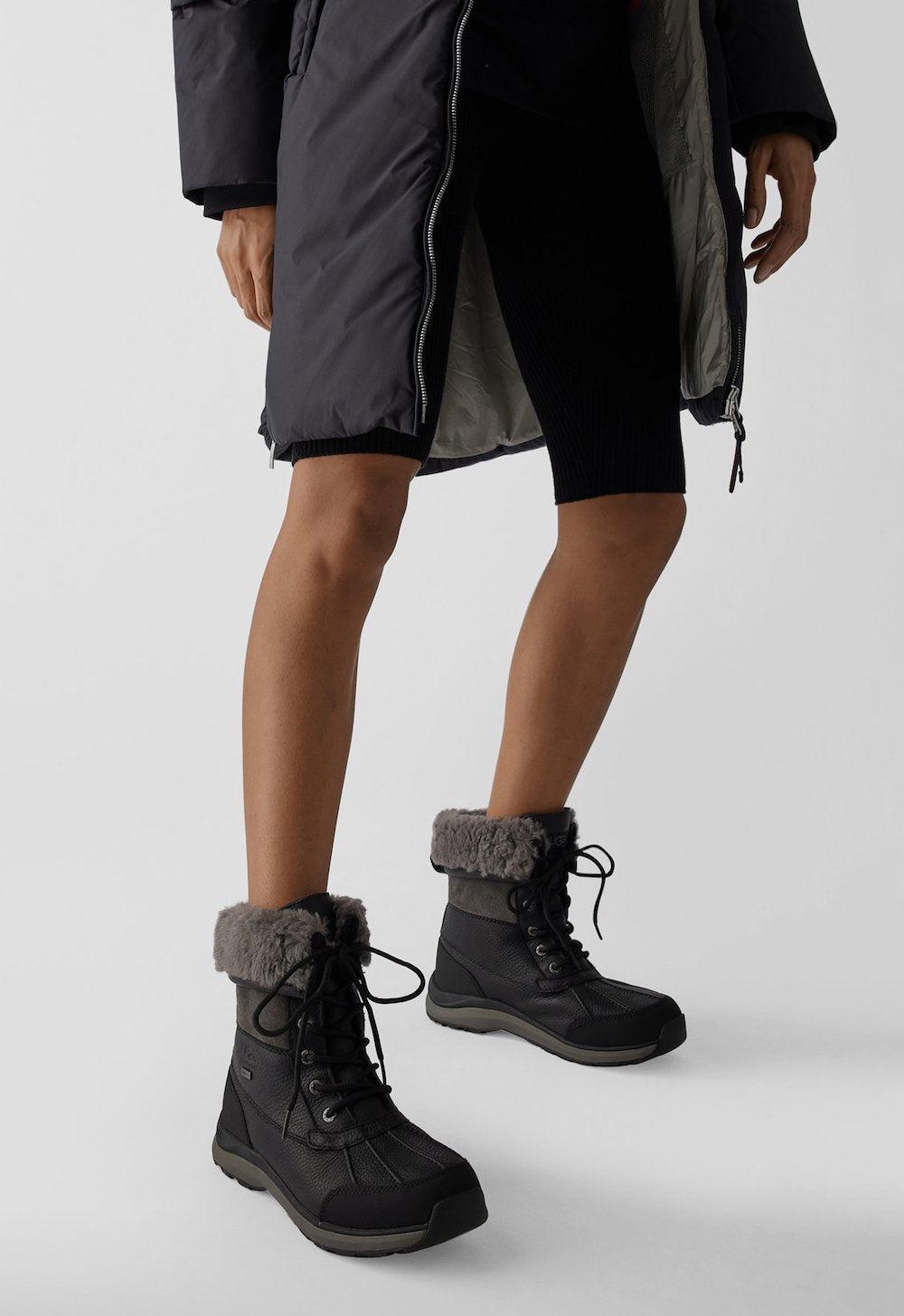 Black adirondack uggs top