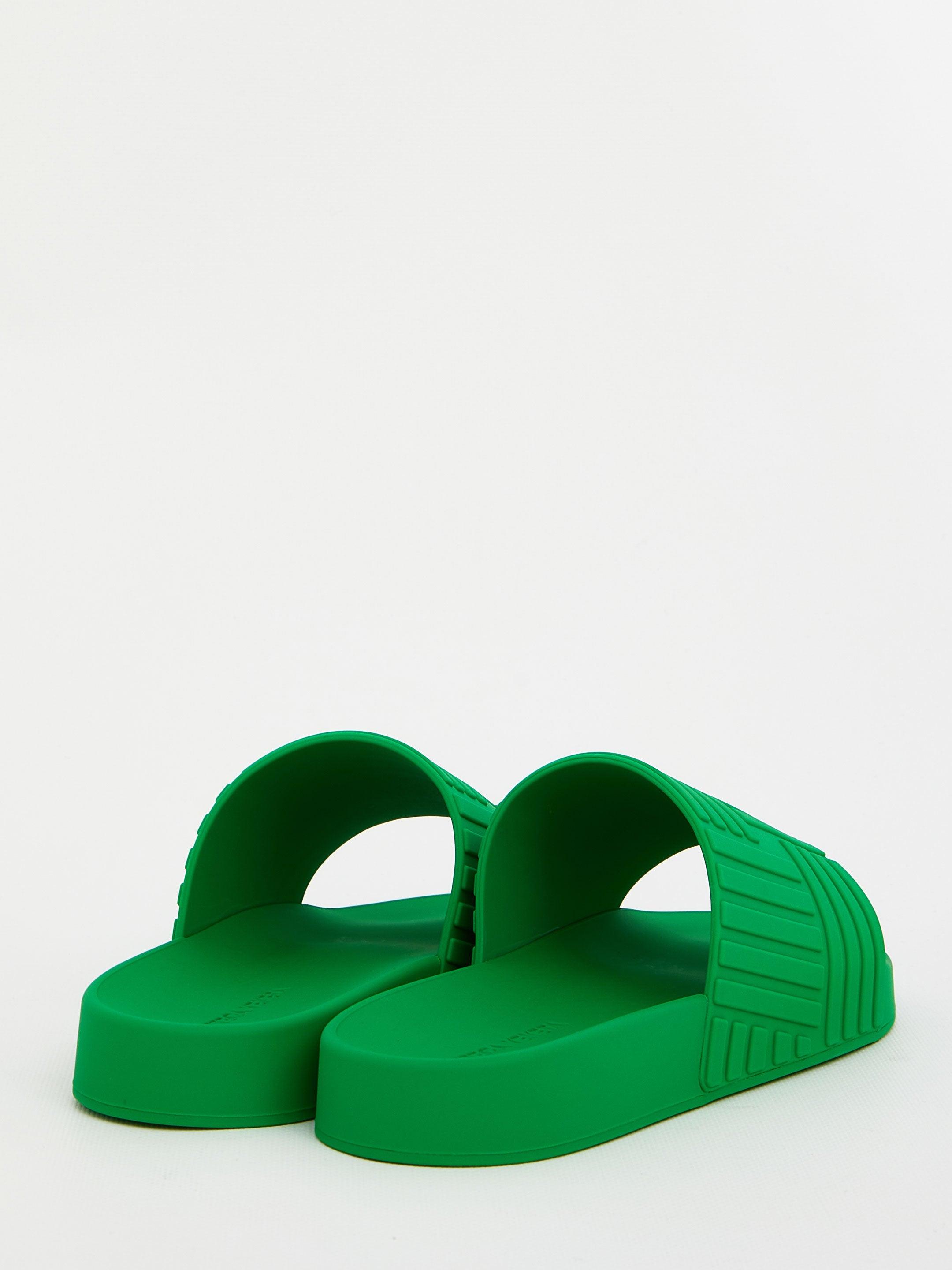 bottega green sliders