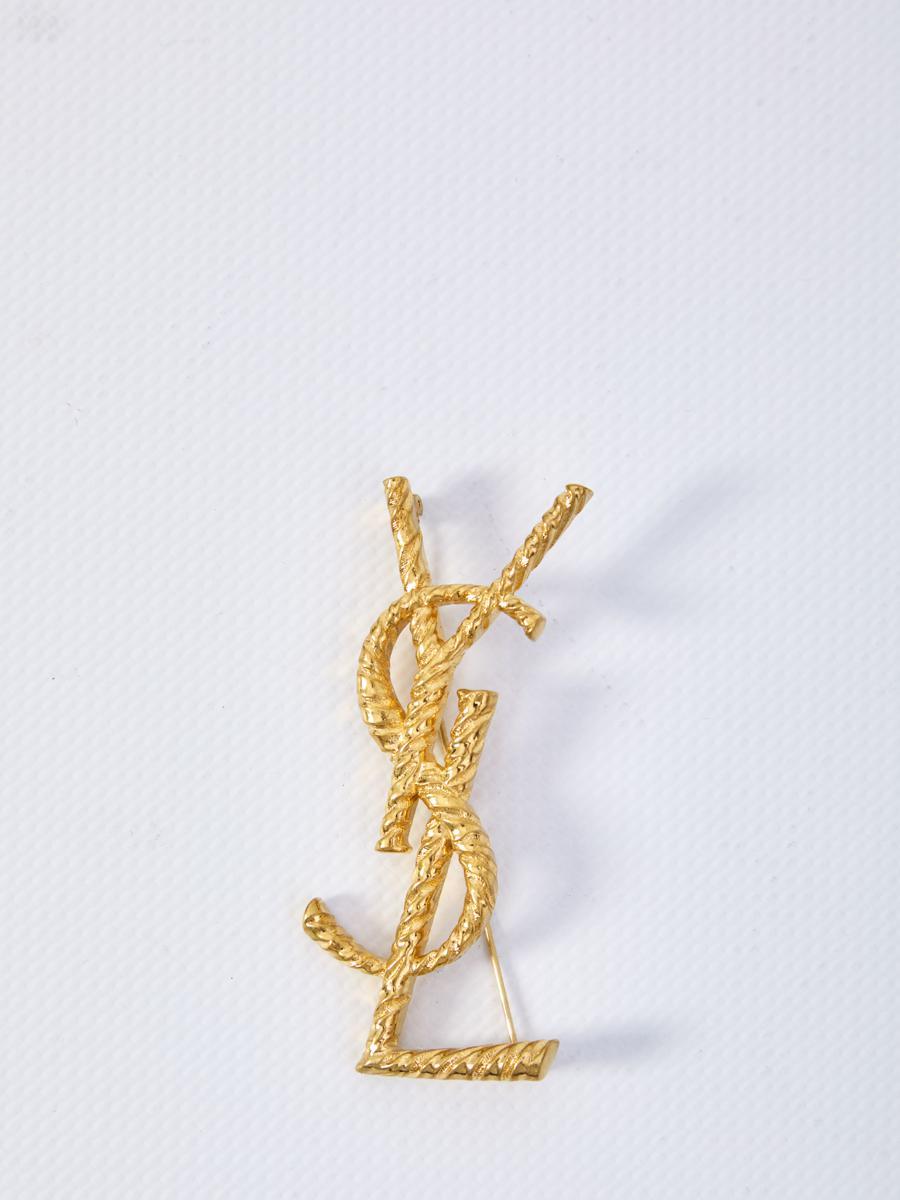 【関税&送料込】Saint Laurent Cassandre Ysl l Brooch Saint Laurent Cassandre Brooch in Metal | Saks Fifth Avenue