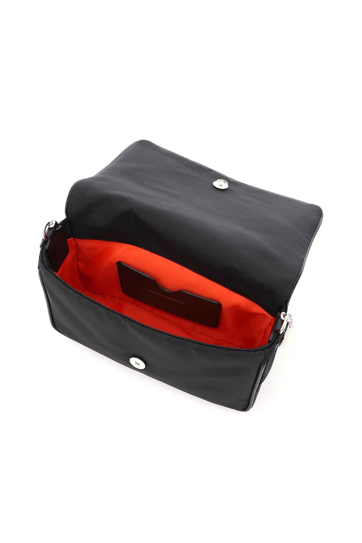 Alexander McQueen Synthetic Small Nylon Skull Bag in Nero (Black 